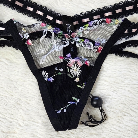 For Love and Lemons Thong panty - Picture 2 of 7